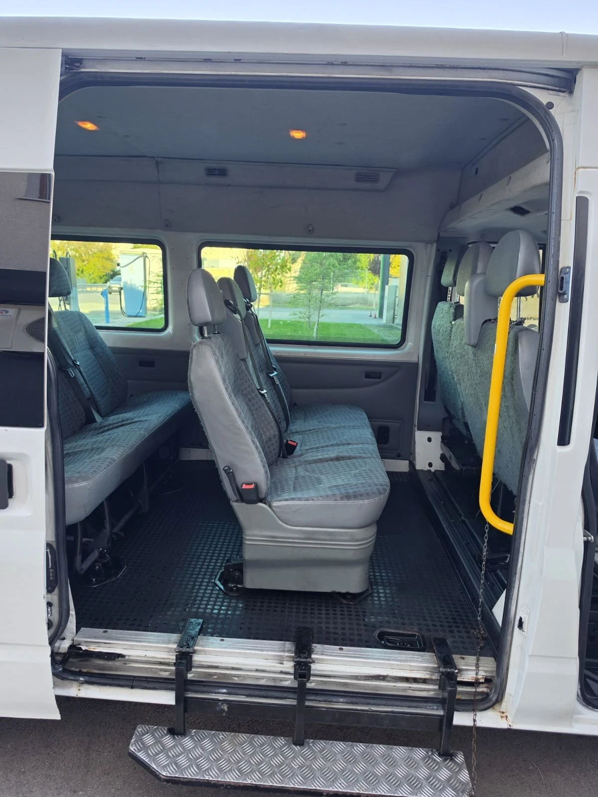 Ford Transit 8+ 1 / Климатик , снимка 10 - Бусове и автобуси - 56535244