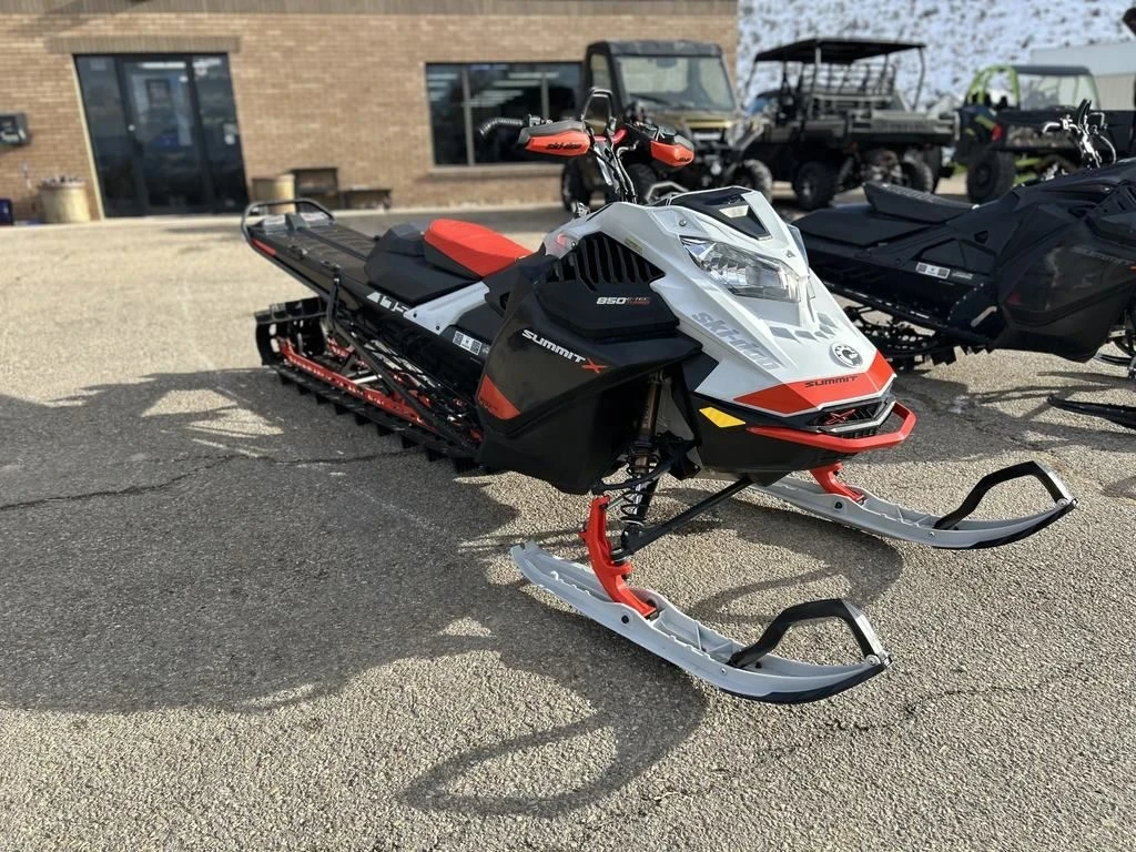 Ski-Doo Summit 850 TURBO ЧИСТО НОВА в кутия -внос от Канада, снимка 2 - Мотоциклети и мототехника - 54046889
