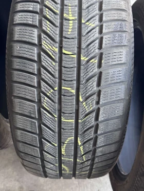 Гуми Зимни 245/45R18, снимка 3 - Гуми и джанти - 48959543