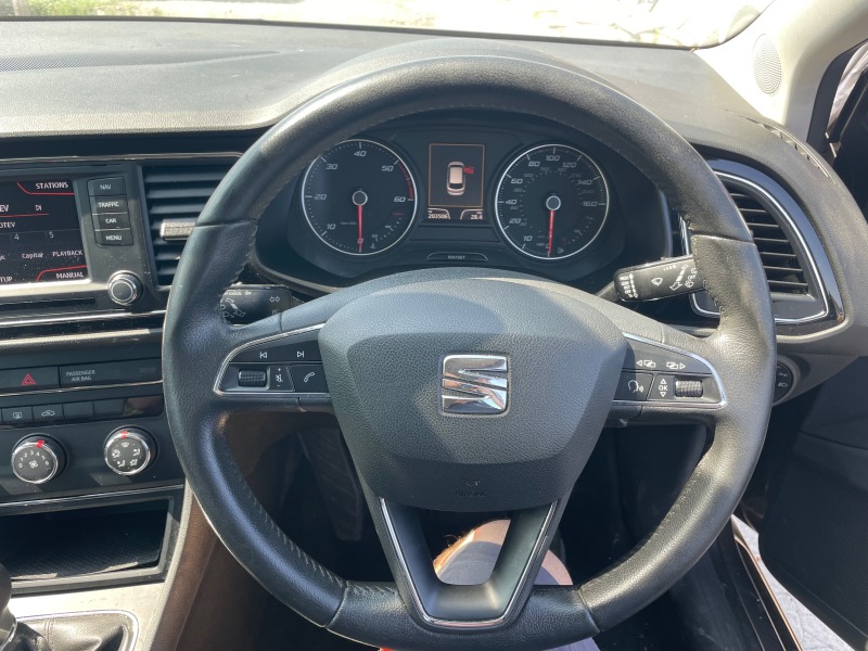 Seat Leon 1.6 TDI, снимка 8 - Автомобили и джипове - 40890107