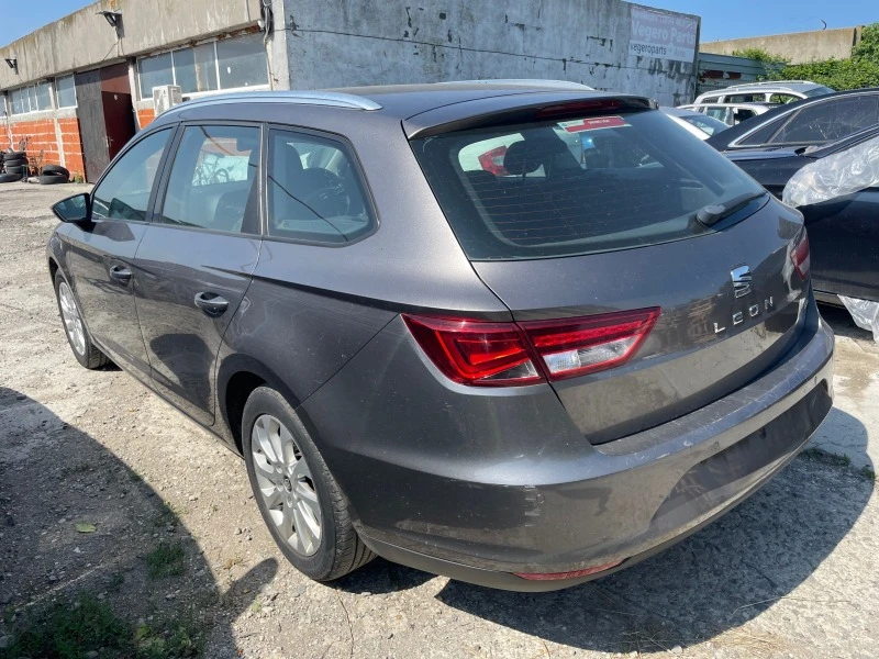 Seat Leon 1.6 TDI, снимка 4 - Автомобили и джипове - 40890107