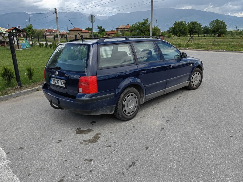 VW Passat 1.8/klima, снимка 6 - Автомобили и джипове - 45892303
