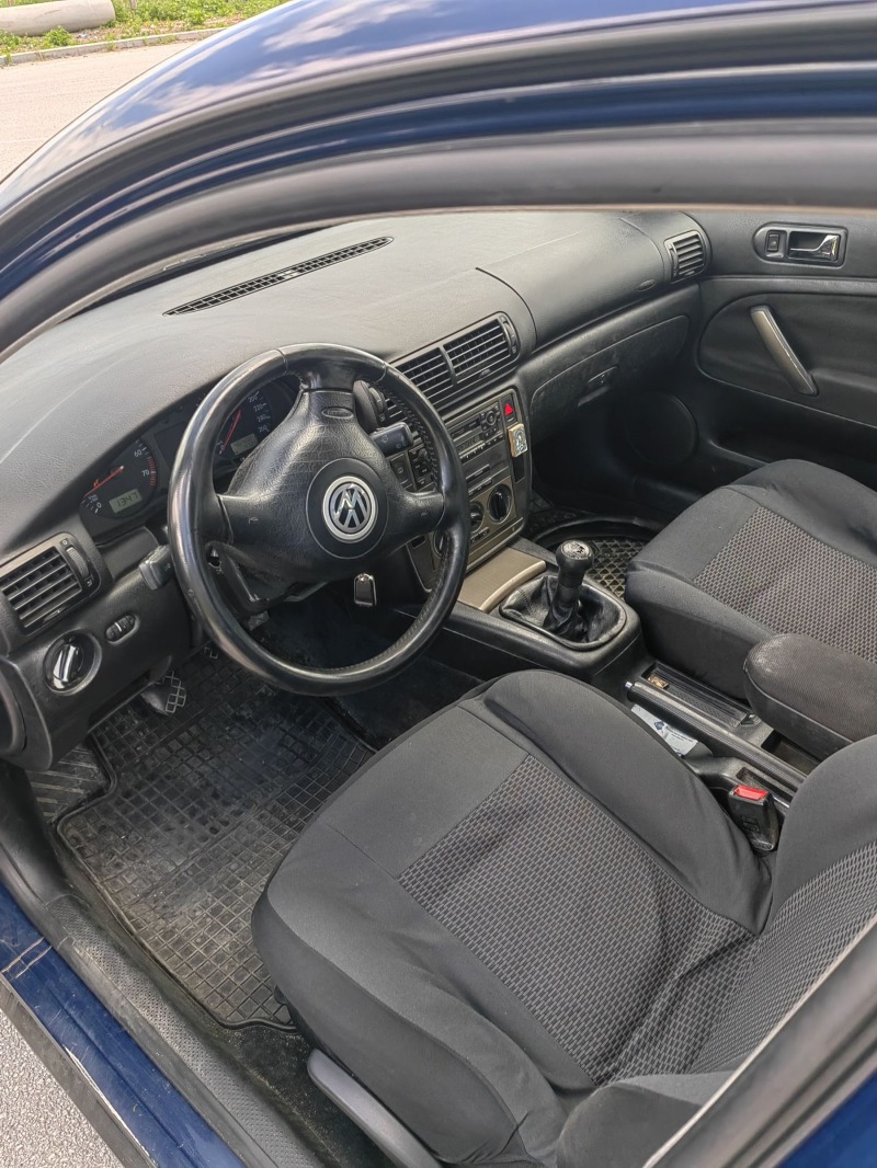 VW Passat 1.8/klima, снимка 7 - Автомобили и джипове - 45892303