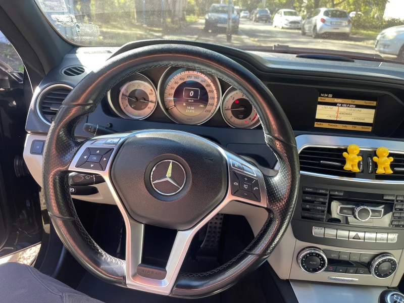 Mercedes-Benz C 220, снимка 12 - Автомобили и джипове - 47513977