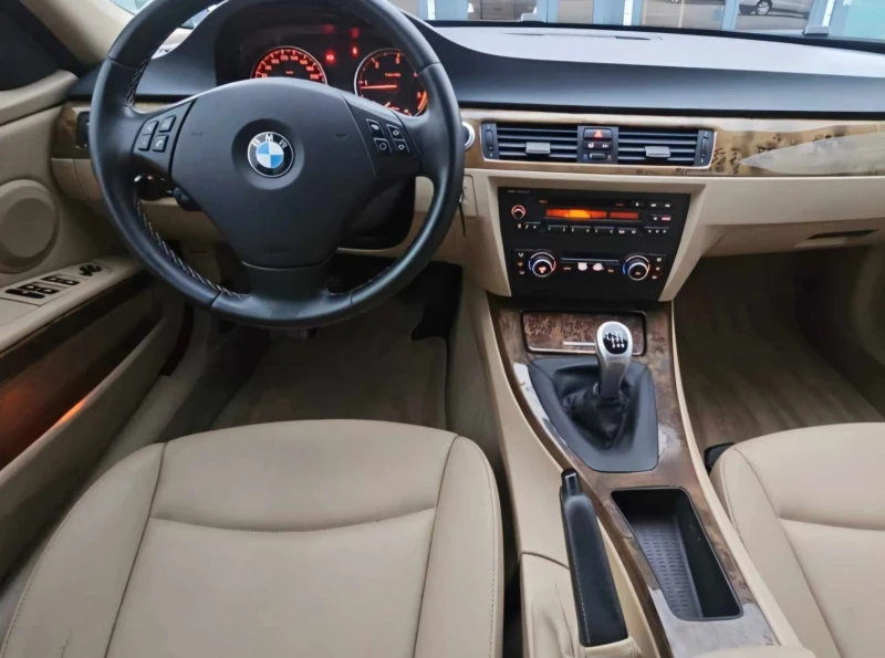 BMW 320, снимка 11 - Автомобили и джипове - 48351187