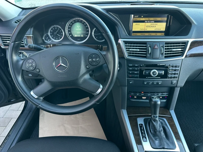 Mercedes-Benz E 220 Бартер / Лизинг , снимка 11 - Автомобили и джипове - 48712235