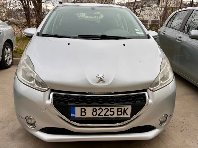 Peugeot 208, снимка 9 - Автомобили и джипове - 48954077