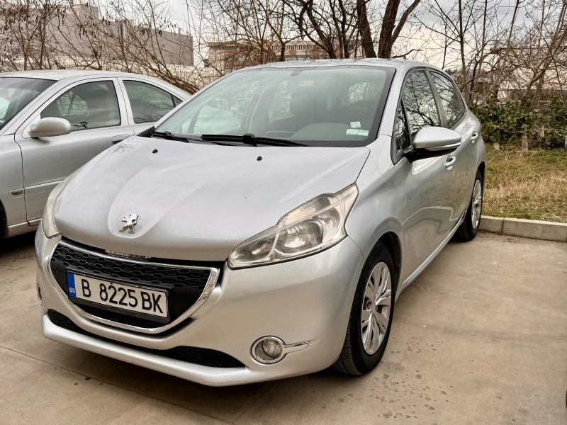 Peugeot 208, снимка 1 - Автомобили и джипове - 48954077