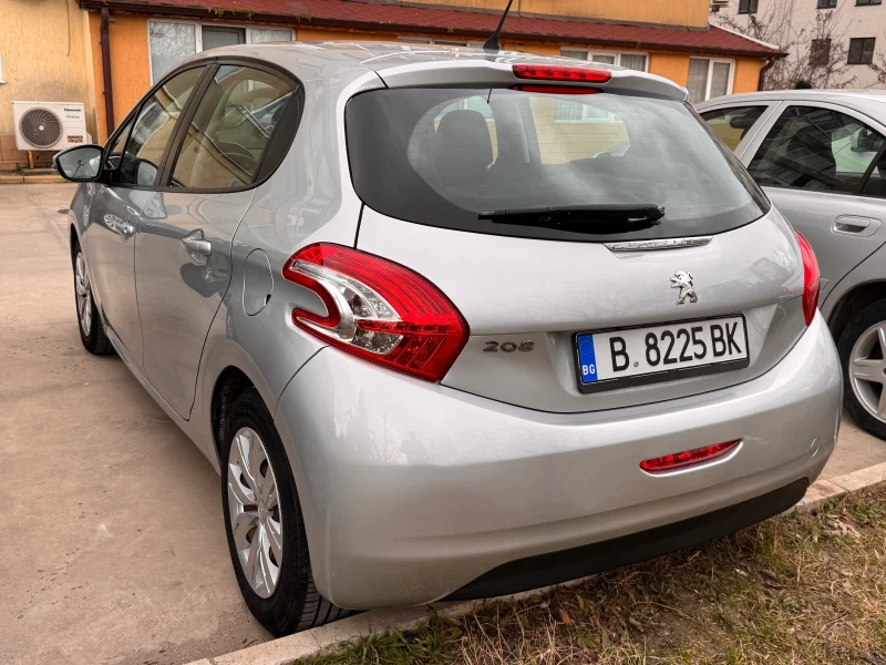 Peugeot 208, снимка 5 - Автомобили и джипове - 48954077