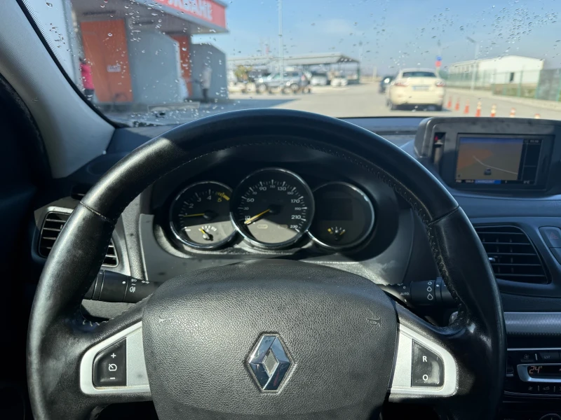 Renault Megane 1.5DCi, снимка 7 - Автомобили и джипове - 49232649