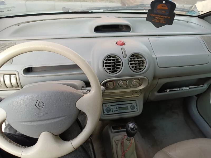 Renault Twingo, снимка 8 - Автомобили и джипове - 49383746