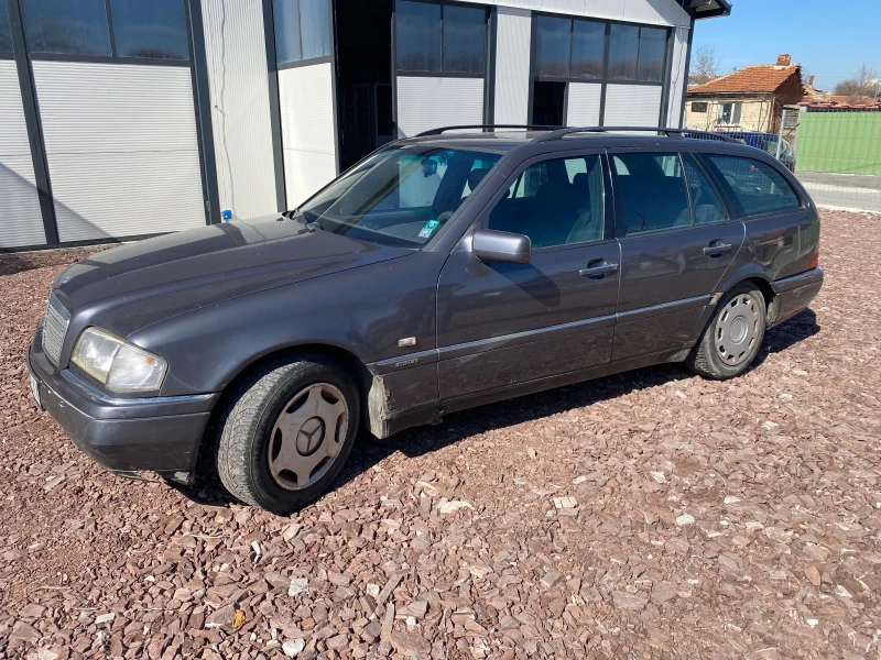 Mercedes-Benz C 180 Газ, снимка 3 - Автомобили и джипове - 49387511