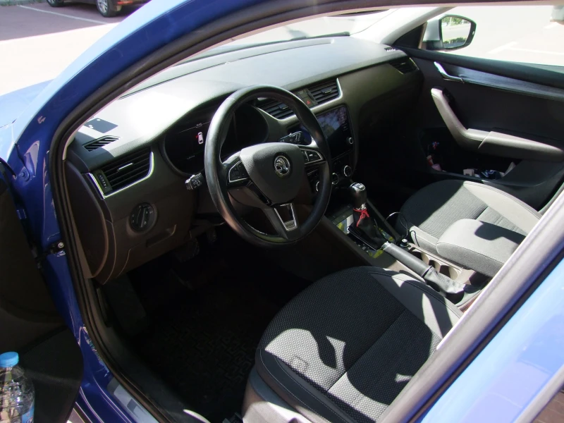 Skoda Octavia 4x4 Scout, снимка 10 - Автомобили и джипове - 52559914