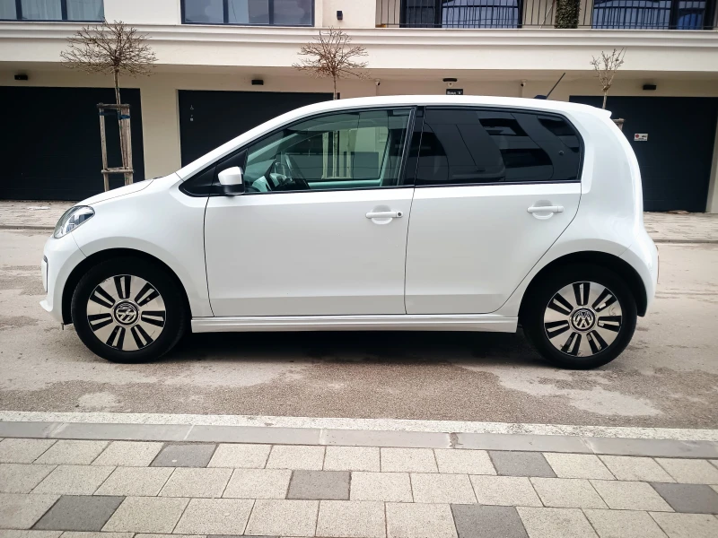 VW Up, снимка 5 - Автомобили и джипове - 52528260