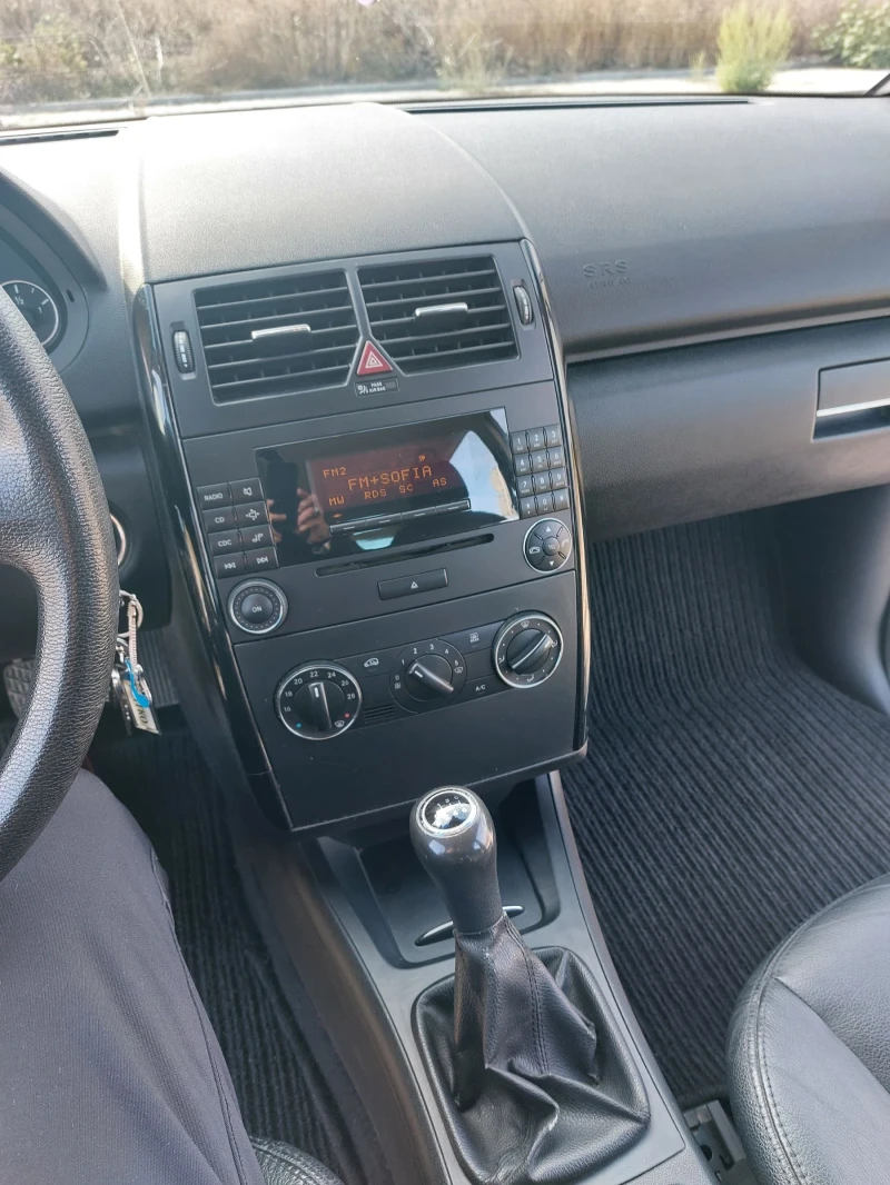 Mercedes-Benz A 180, снимка 11 - Автомобили и джипове - 52524467