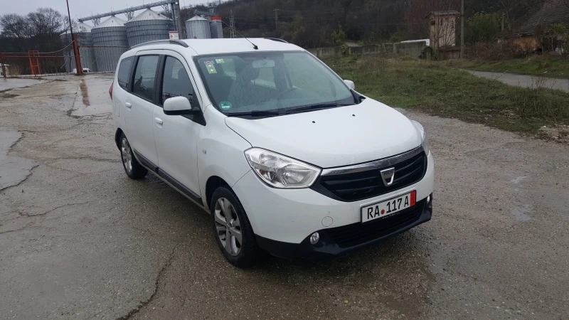 Dacia Lodgy 1.2, снимка 3 - Автомобили и джипове - 52407586