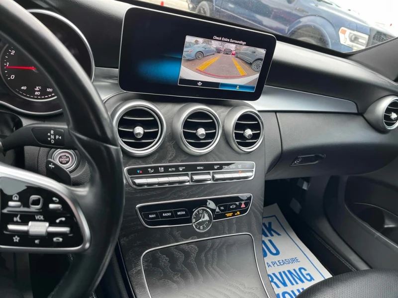 Mercedes-Benz C 300 * CARFAX * БЕЗ ПЪРВОНАЧАЛНА ВНОСКА, снимка 9 - Автомобили и джипове - 52861675