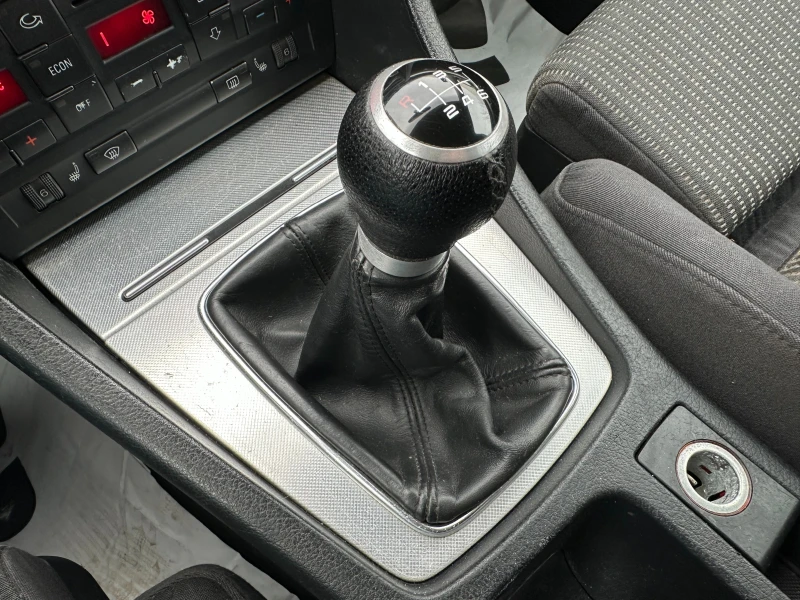 Audi A4 2.7d 180 к.с., снимка 11 - Автомобили и джипове - 53033857