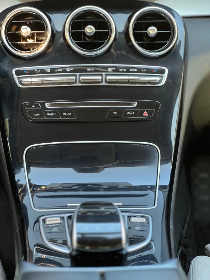 Mercedes-Benz C 200, снимка 9 - Автомобили и джипове - 53473601
