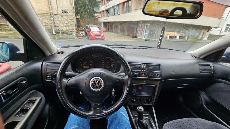 VW Bora 1.6 101hp, снимка 11 - Автомобили и джипове - 53498860