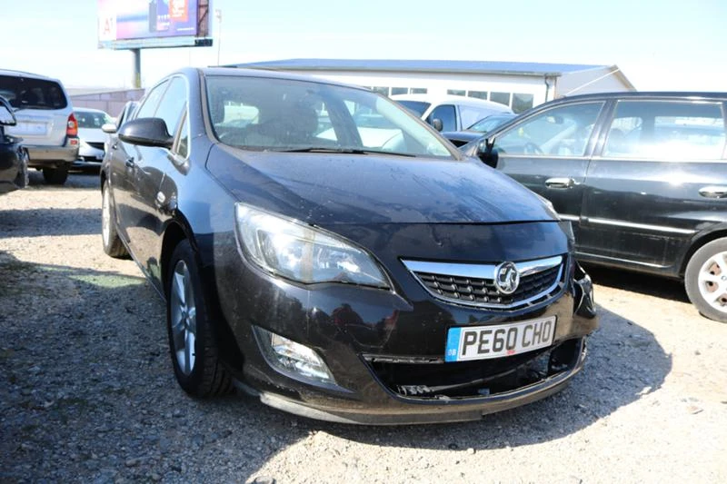 Opel Astra 1.4 Turbo, снимка 2 - Автомобили и джипове - 26538199