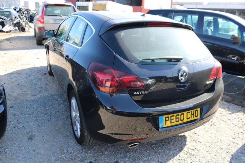 Opel Astra 1.4 Turbo, снимка 6 - Автомобили и джипове - 26538199