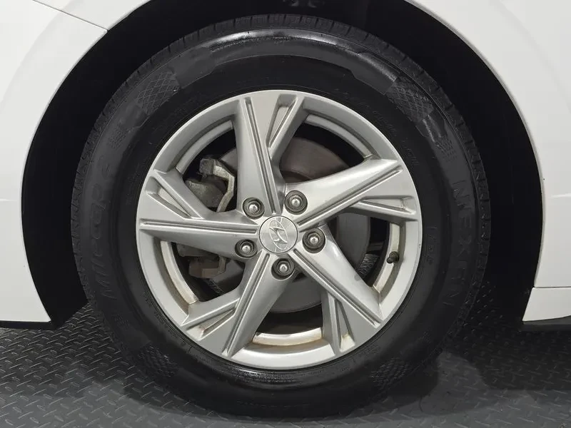 Hyundai Sonata 2.0 Premium, снимка 5 - Автомобили и джипове - 56163549