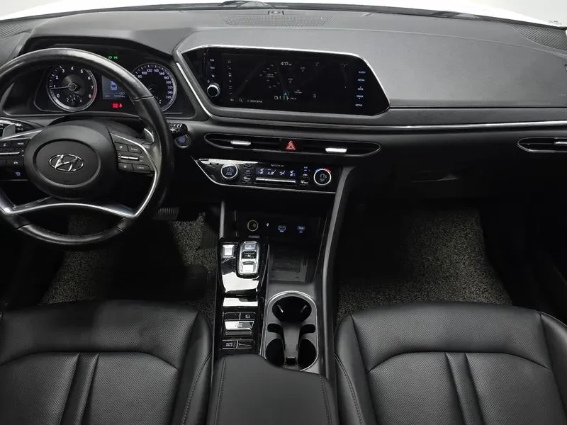 Hyundai Sonata 2.0 Premium, снимка 7 - Автомобили и джипове - 56163549