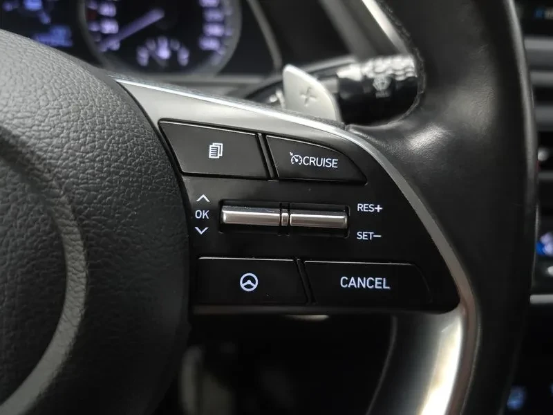 Hyundai Sonata 2.0 Premium, снимка 16 - Автомобили и джипове - 56163549
