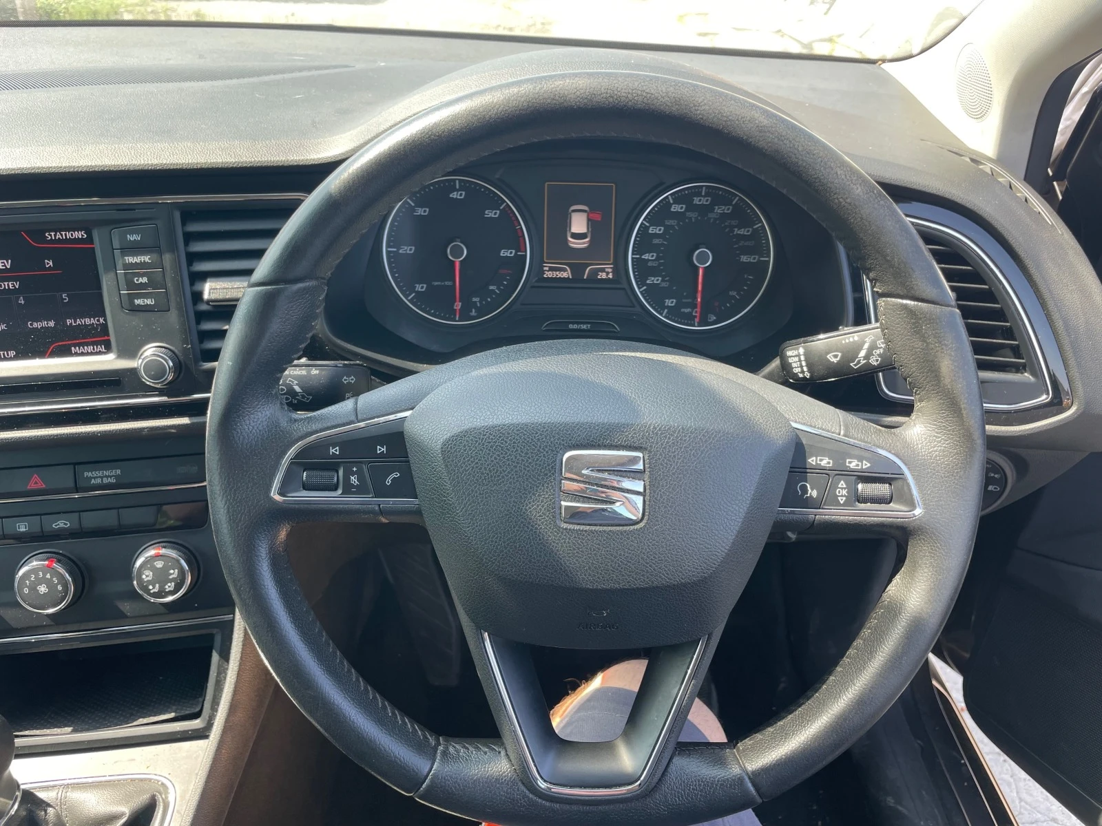 Seat Leon 1.6 TDI - изображение 8