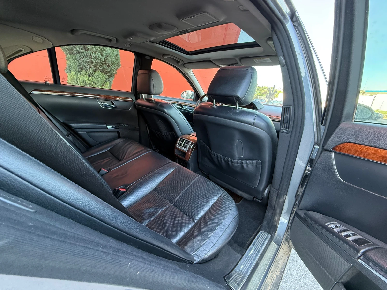 Mercedes-Benz S 320 AMG* КоЖА* НАВИ* LED - изображение 8