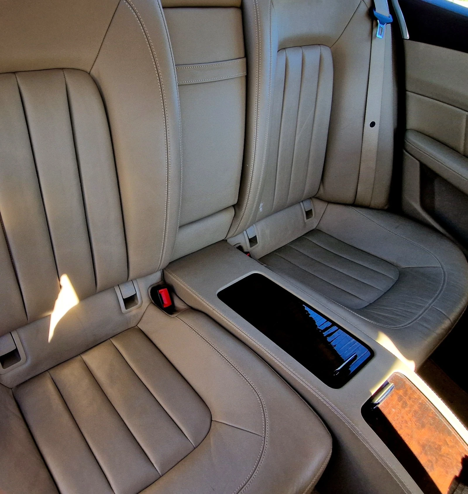 Mercedes-Benz CLS 500 4MATIC - DISTRONIC PLUS - оптика - изображение 7