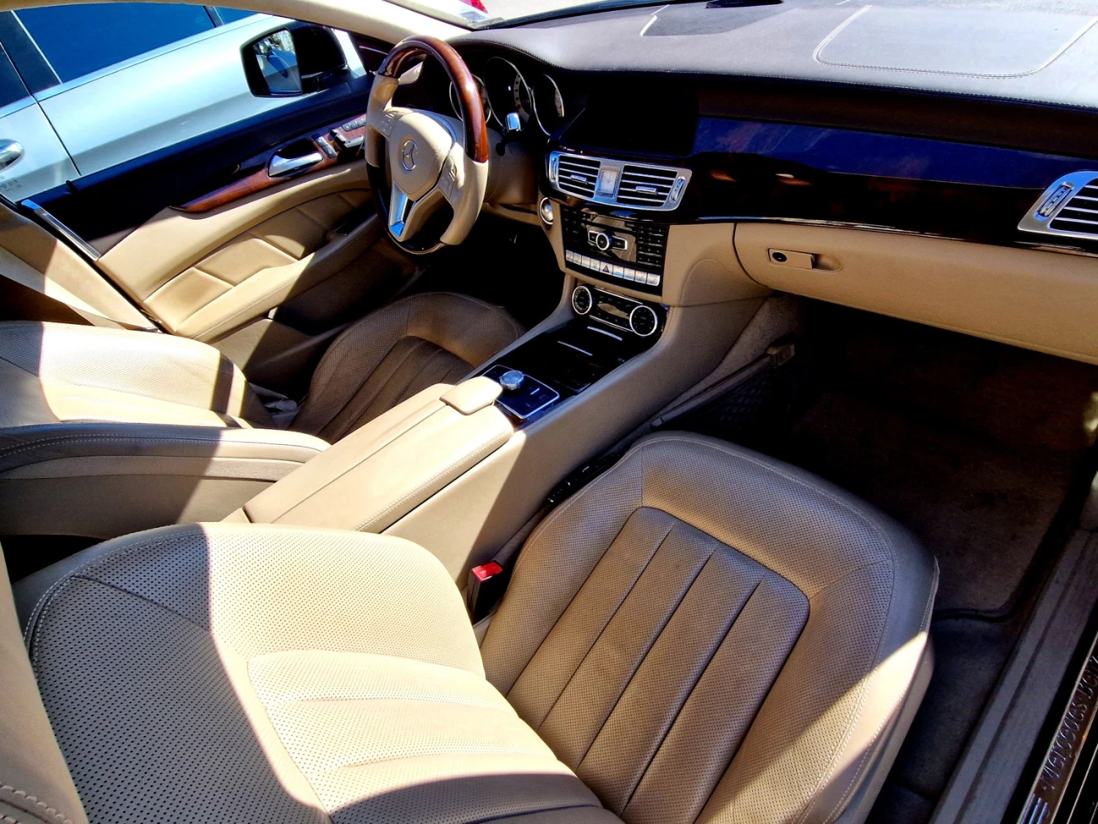 Mercedes-Benz CLS 500 4MATIC - DISTRONIC PLUS - оптика - изображение 5