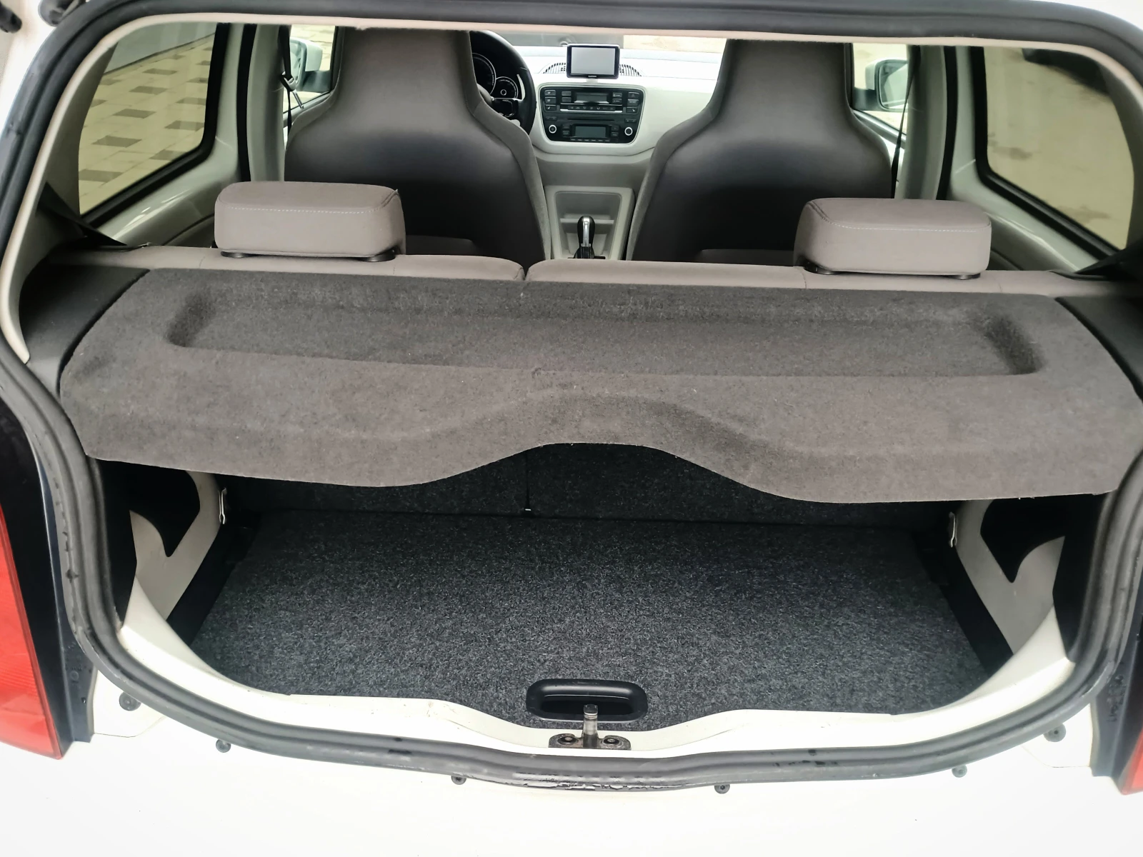 VW Up | Mobile.bg   7