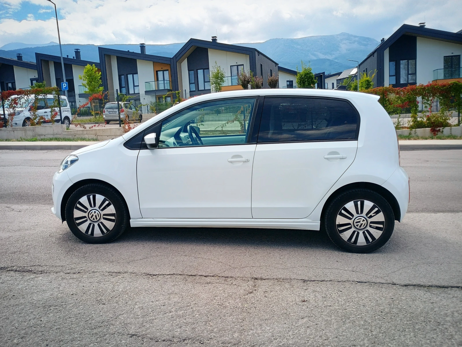 VW Up  - изображение 8