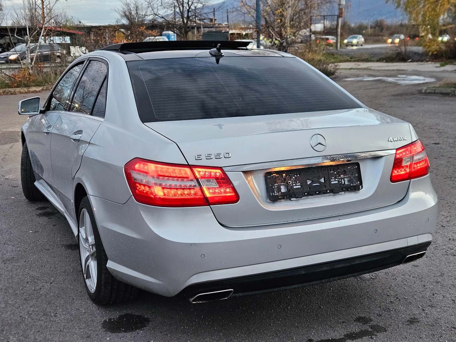 Mercedes-Benz E 500 AMG ПАКЕТ/ЛИЗИНГ - изображение 4