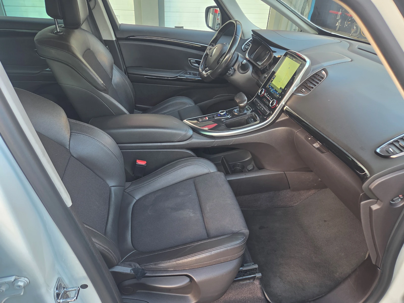 Renault Espace 1.6d (160hp) AT/Navi/������/Xenon LED | Mobile.bg � ����������� 15