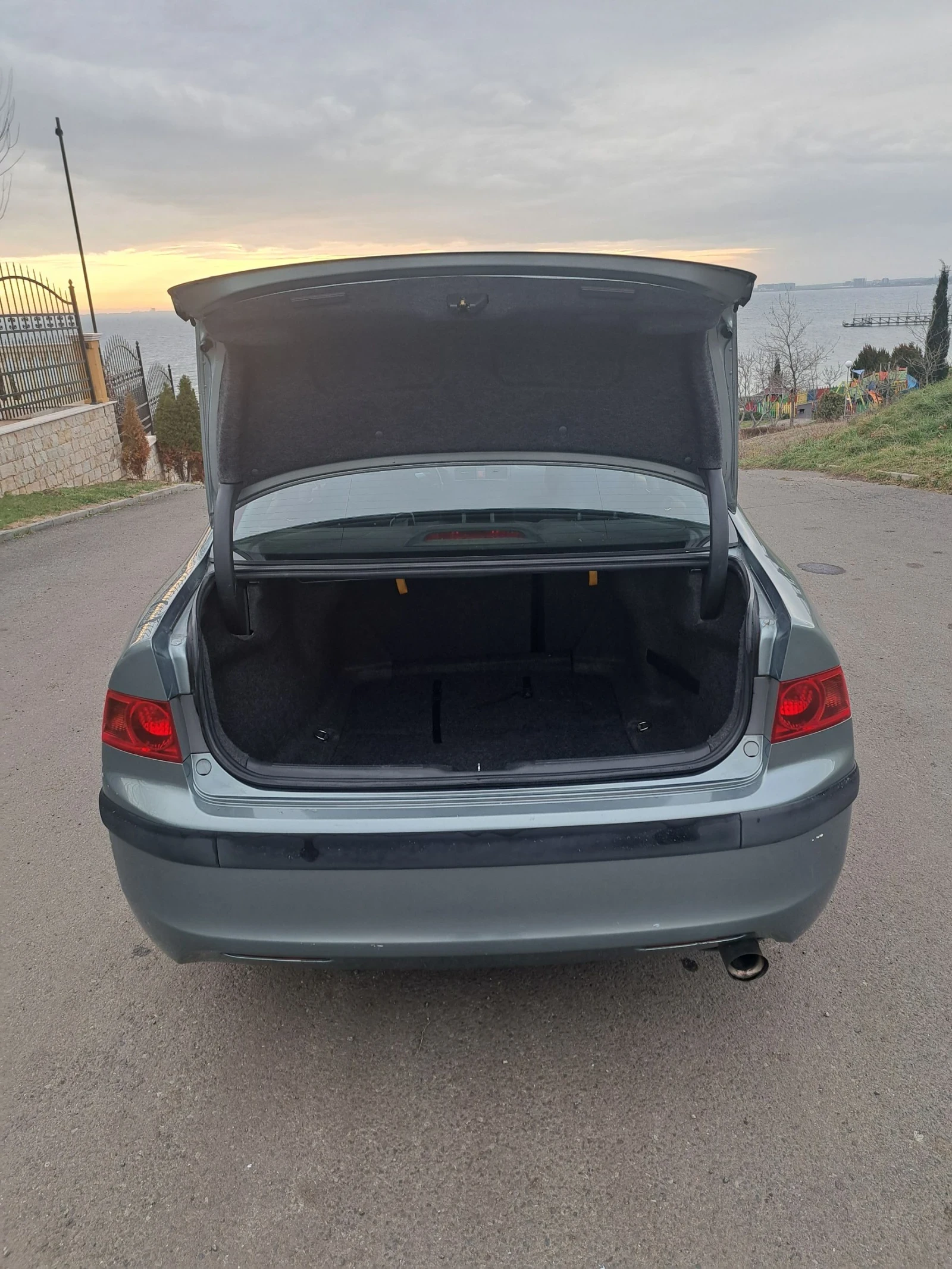 Honda Accord 2.0 Автоматик  - изображение 8