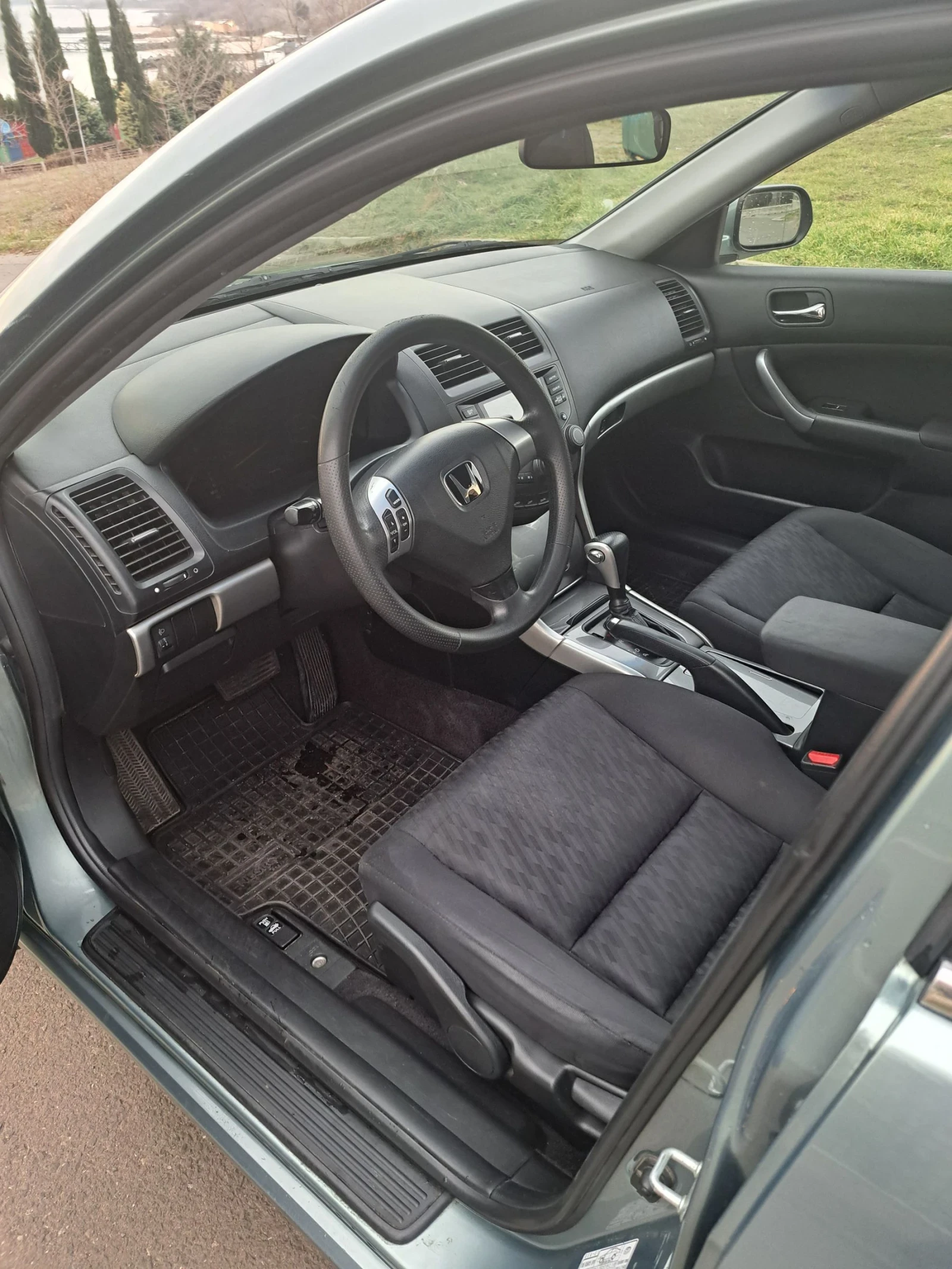 Honda Accord 2.0 Автоматик  - изображение 9