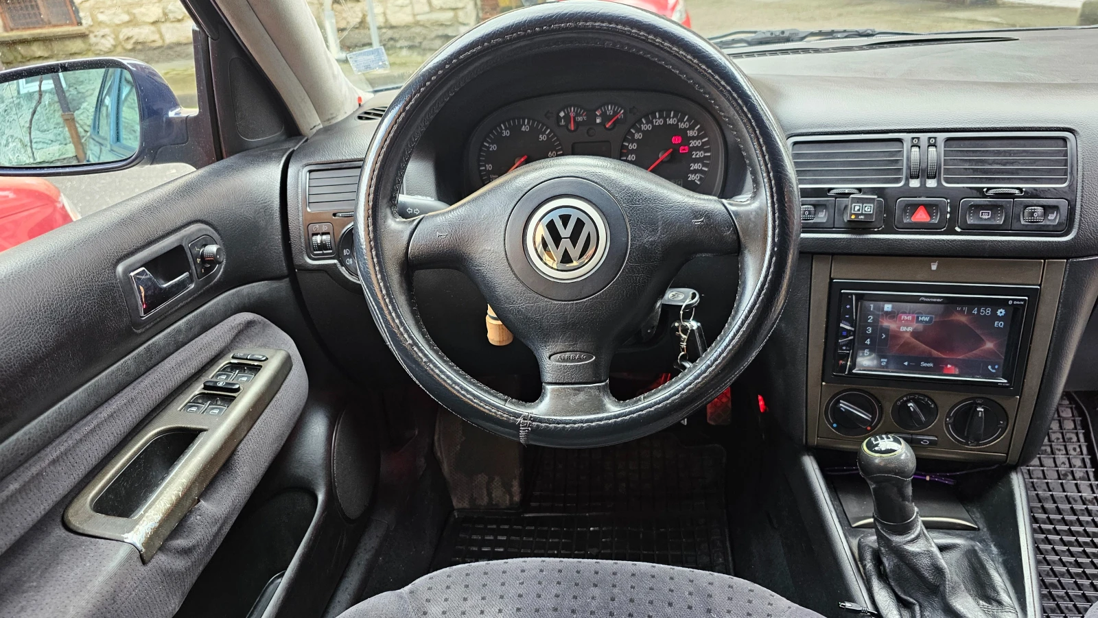 VW Bora 1.6 101hp | Mobile.bg � ����������� 9