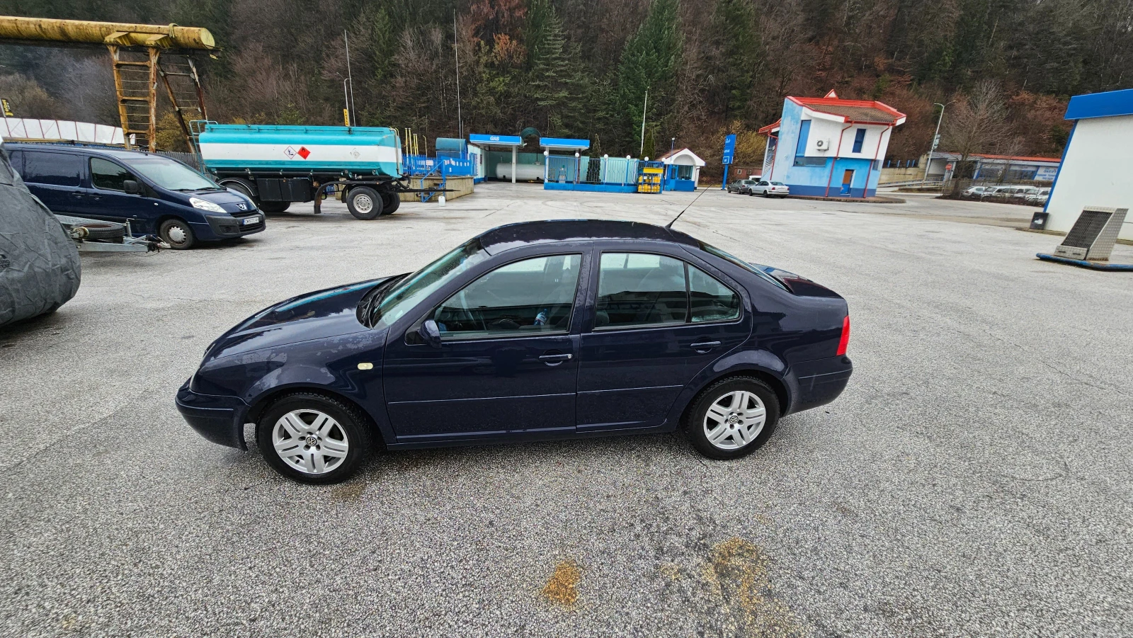 VW Bora 1.6 101hp | Mobile.bg � ����������� 6