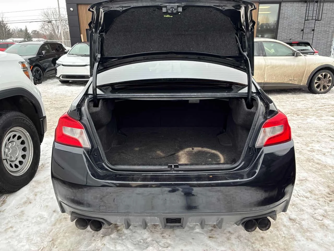 Subaru WRX * Manual * CARFAX * ��� �����*  | Mobile.bg � ����������� 13