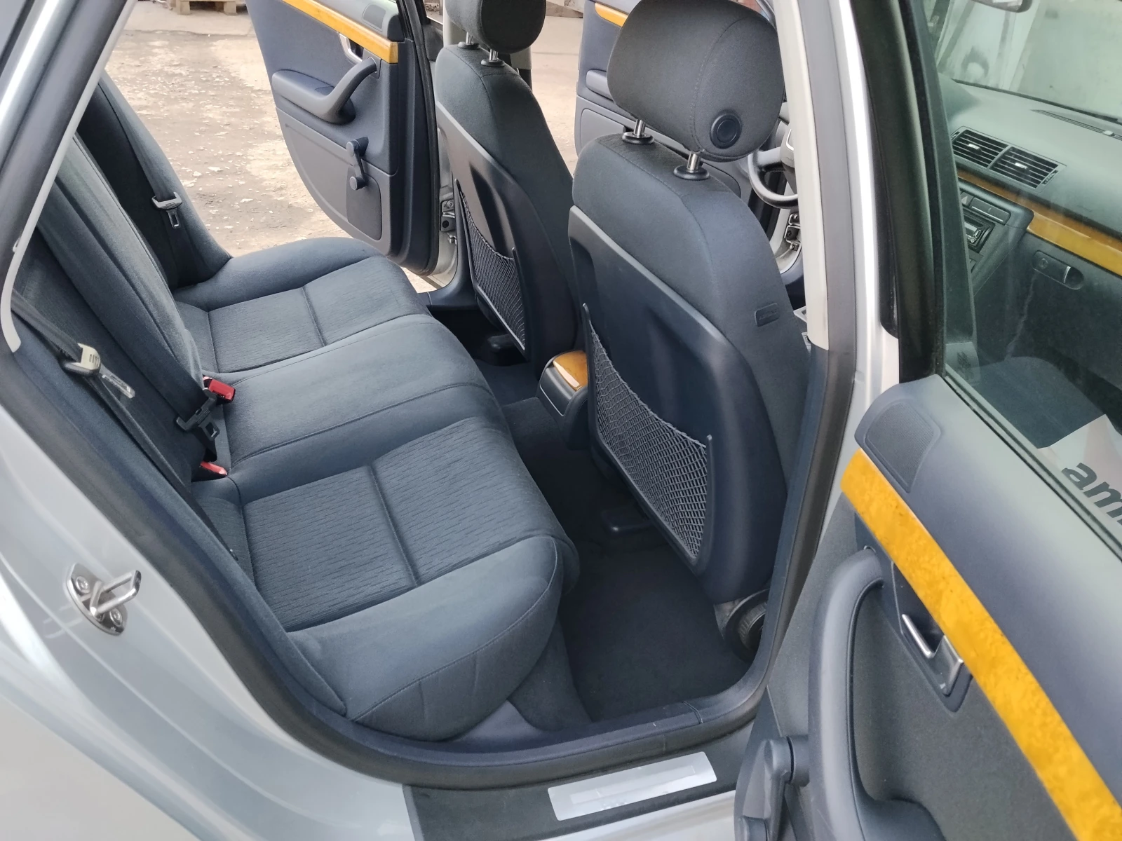 Audi A4 1.9-TDI -116к.с, снимка 10 - Автомобили и джипове - 53717007