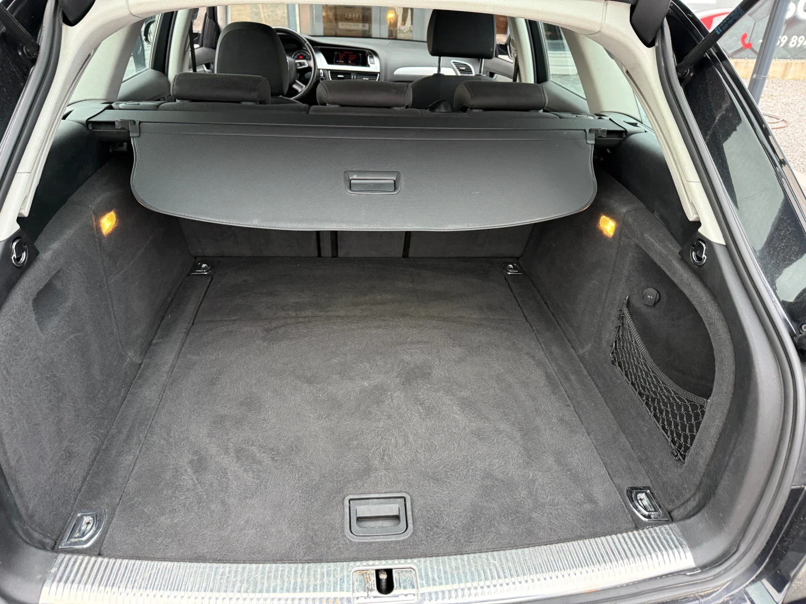 Audi A4 2.0 TDI, снимка 13 - Автомобили и джипове - 54124396