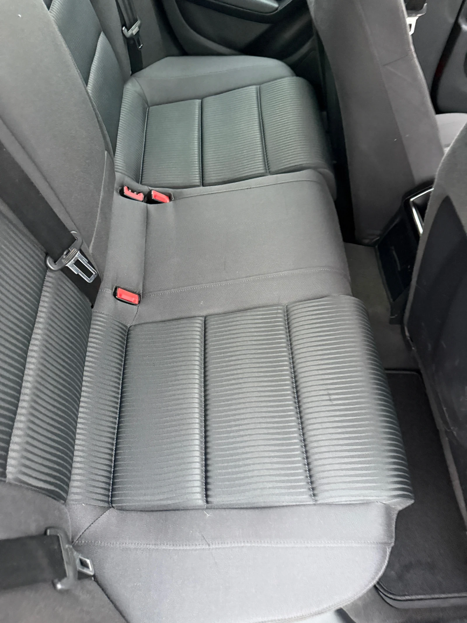 Audi A4 2.0 TDI, снимка 12 - Автомобили и джипове - 54124396