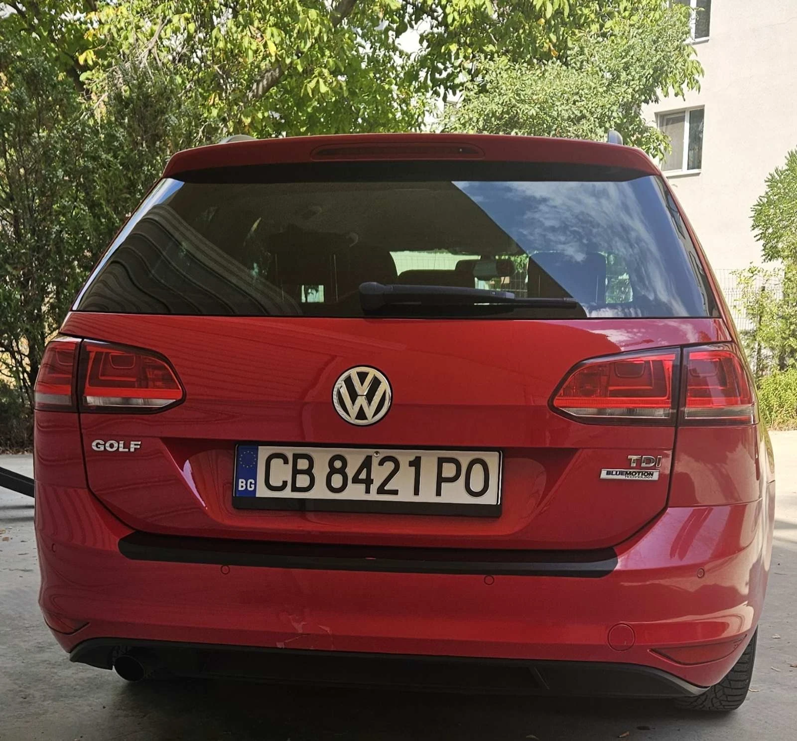 VW Golf 1.6TDI-110к.с. Bluemotion, снимка 5 - Автомобили и джипове - 54379007