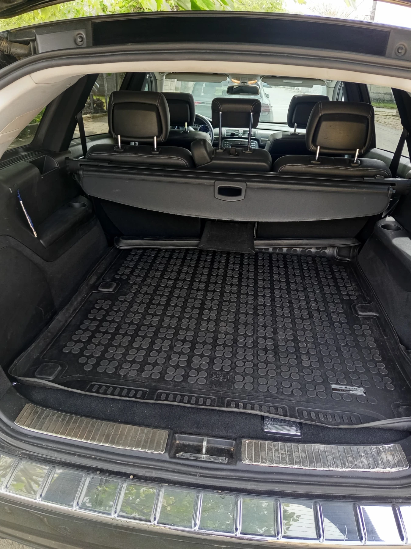 Mercedes-Benz R 320 7gtronic, снимка 5 - Автомобили и джипове - 54471473