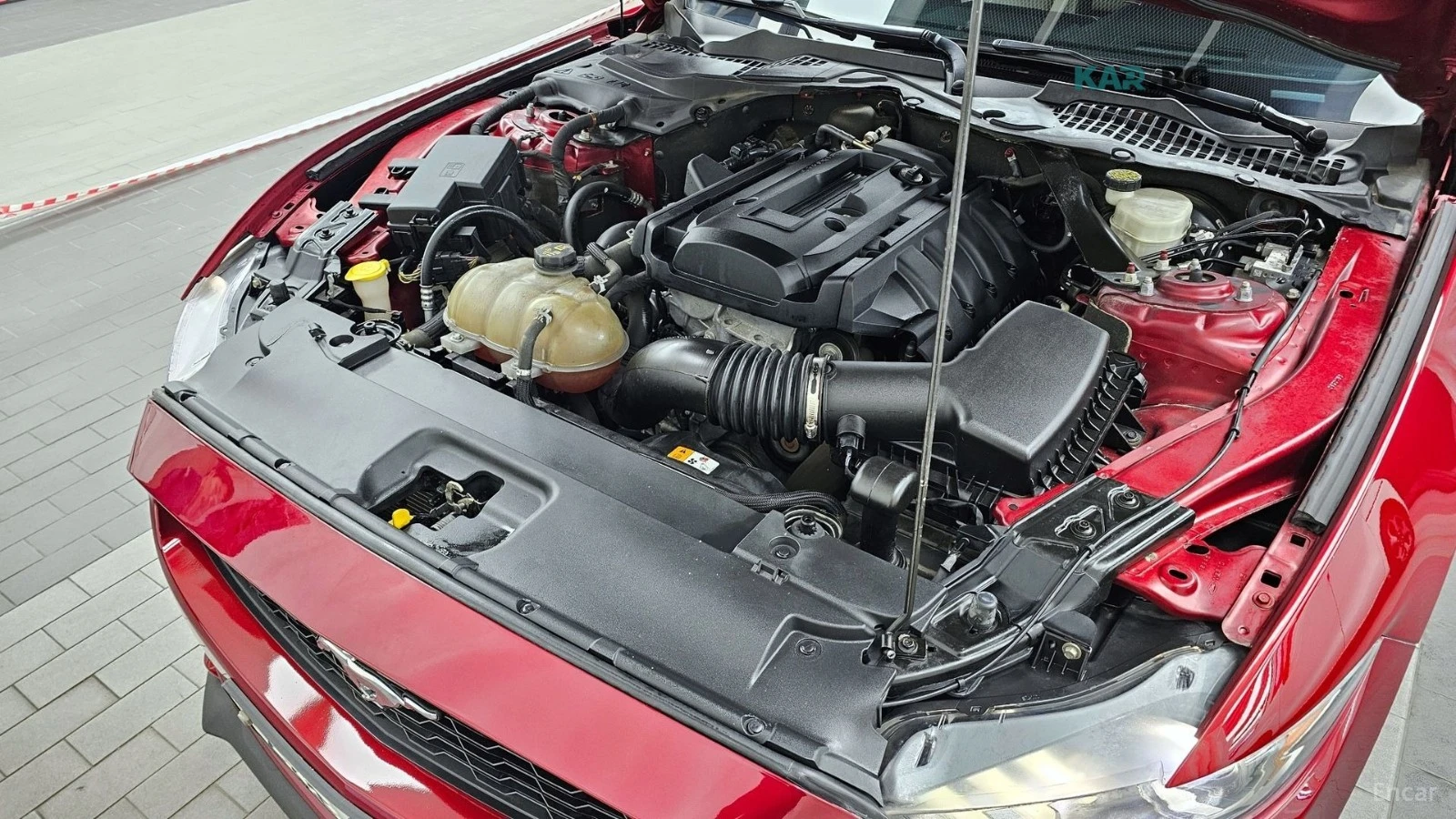 Ford Mustang ECOBOOST / DISTRONIC / ОБДУХ / ПОДГРЕВИ , снимка 6 - Автомобили и джипове - 54595607