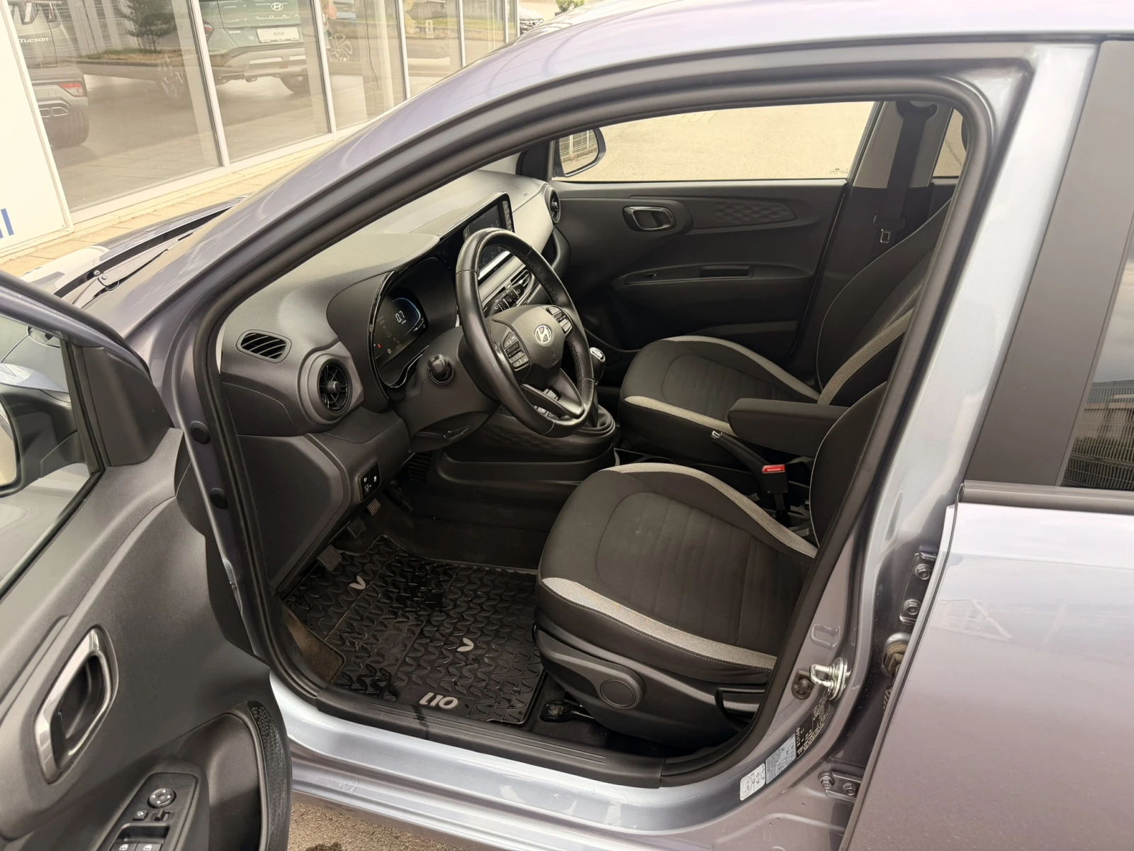 Hyundai I10 Exclusive, снимка 8 - Автомобили и джипове - 54713385