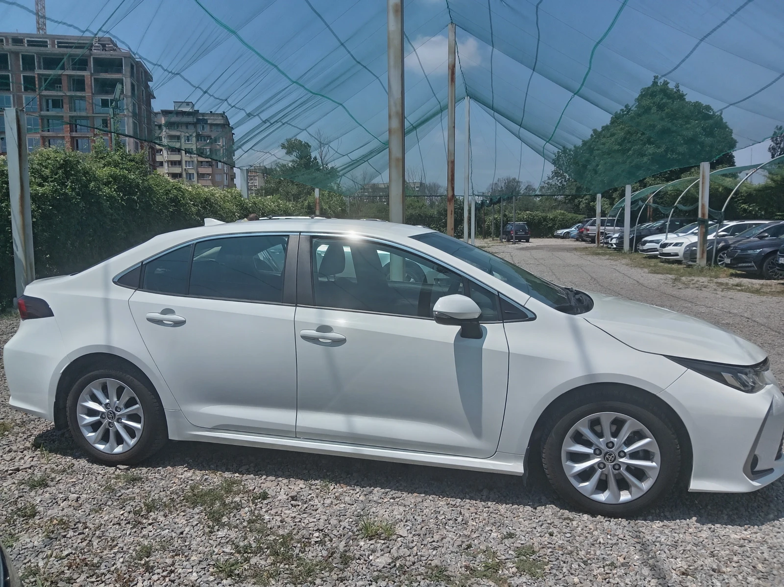 Toyota Corolla 1.5i Гаранционна, снимка 6 - Автомобили и джипове - 55146440